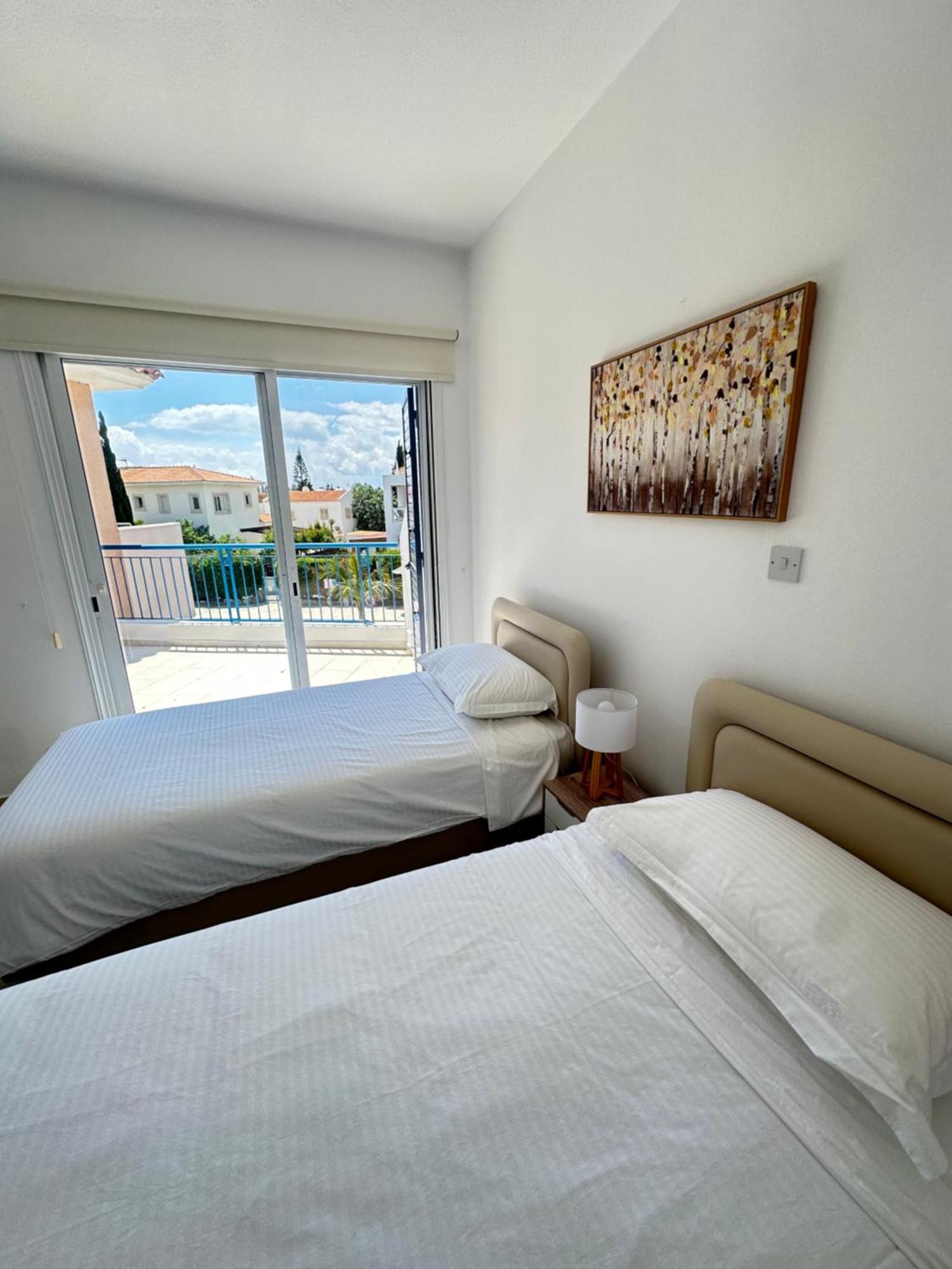 Two Bedroom Marsefino Amazing Townhouse-apartment Apartament Paphos